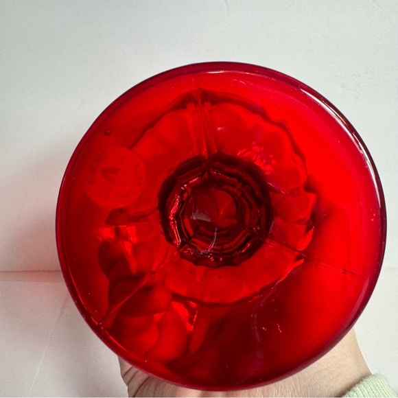 Vintage Dalzell Viking glass goblet. This piece is very sturdy ruby red glass. - Picture 3 of 8